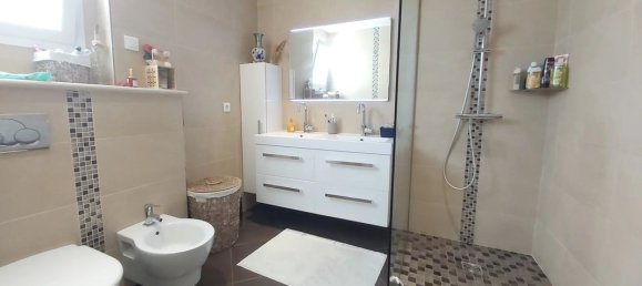 6 bedrooms House in Chelles, France No. 172314 6