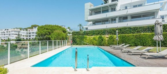 3 bedrooms Penthouse in La Quinta, Spain No. 186057 19