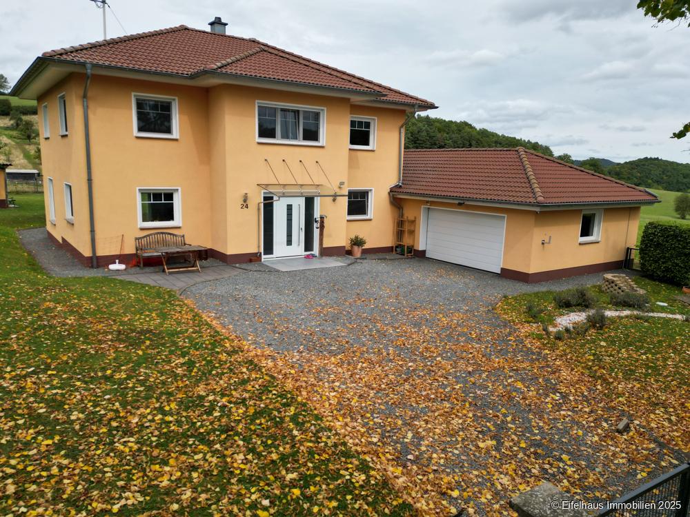 6 rooms House in Euskirchen, Germany No. 306476