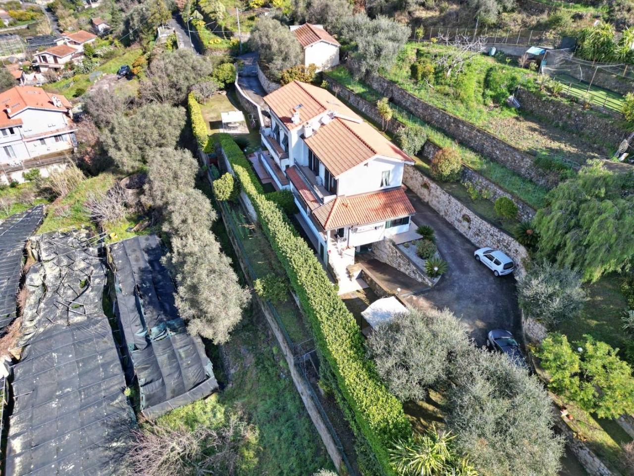 7-Zimmer Haus in San Biagio della Cima, Italy, Nr. 35612