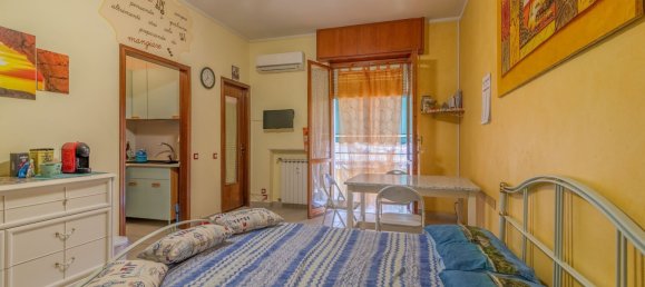 1 bedroom Apartment in Ceriale, Italy No. 311261 5