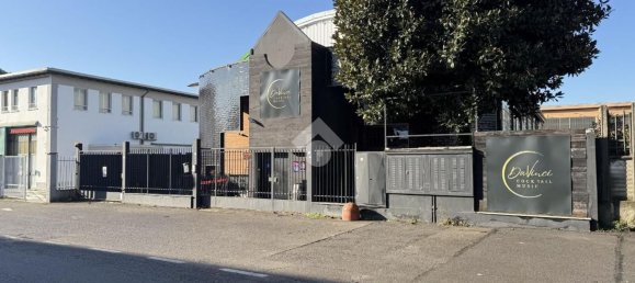 960m² Warehouse in Senago, Italy No. 379233 3