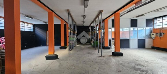 960m² Warehouse in Senago, Italy No. 379233 12