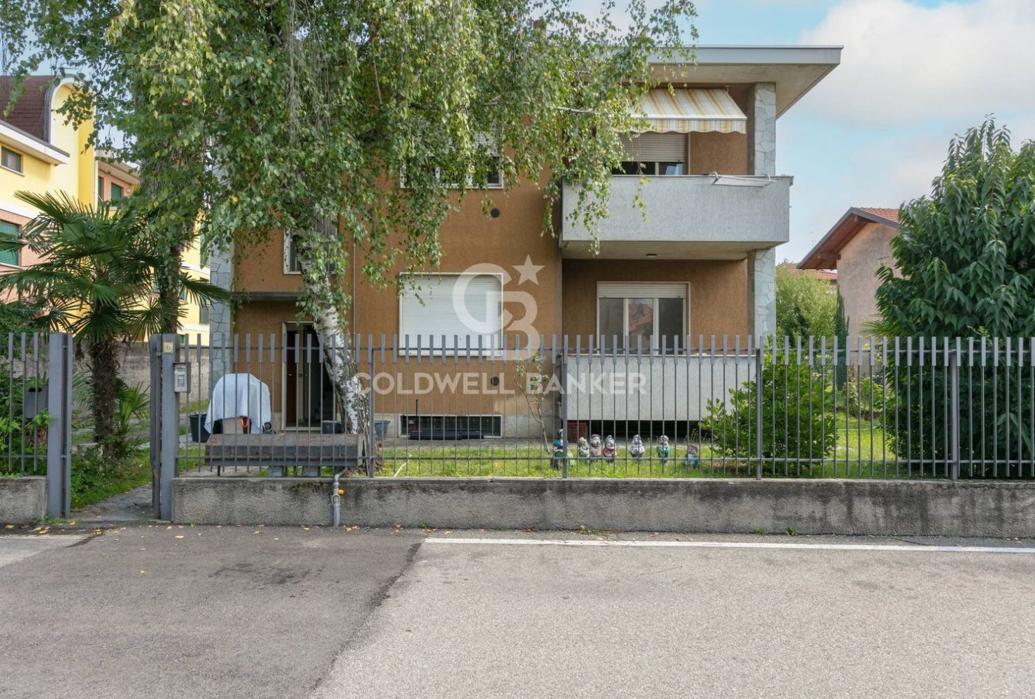 6 bedrooms Villa in Gorla Minore, Italy No. 383544