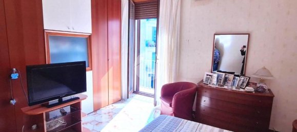 2 bedrooms Apartment in Naples, Italy No. 151107 9