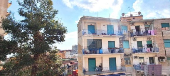 2 bedrooms Apartment in Naples, Italy No. 151107 13
