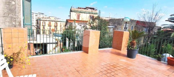 2 bedrooms Apartment in Naples, Italy No. 151107 6