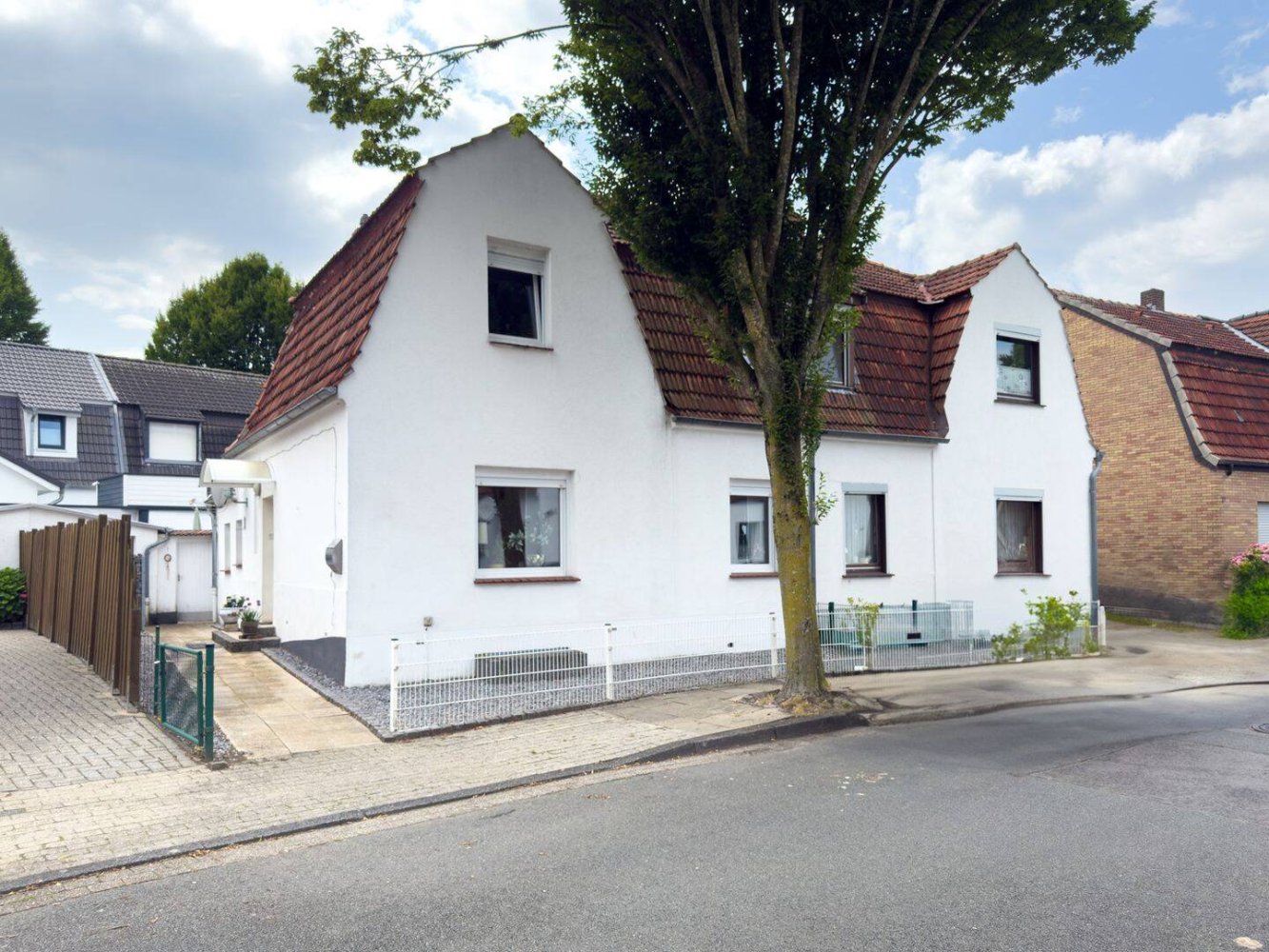 Adosado de 4 habitaciónes en County of Bentheim, Germany No. 261890