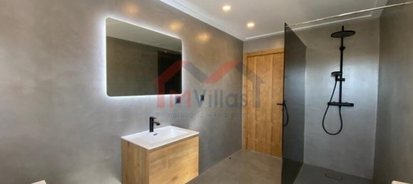 7 bedrooms Villa in Faro, Portugal No. 31956 14