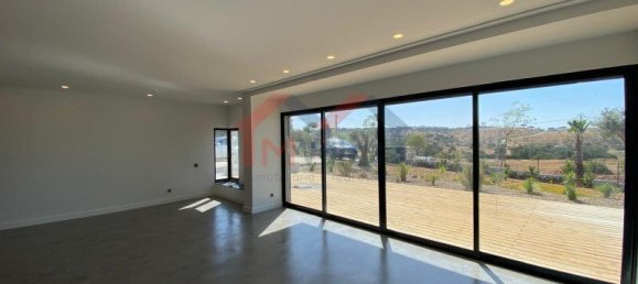 7 bedrooms Villa in Faro, Portugal No. 31956 5