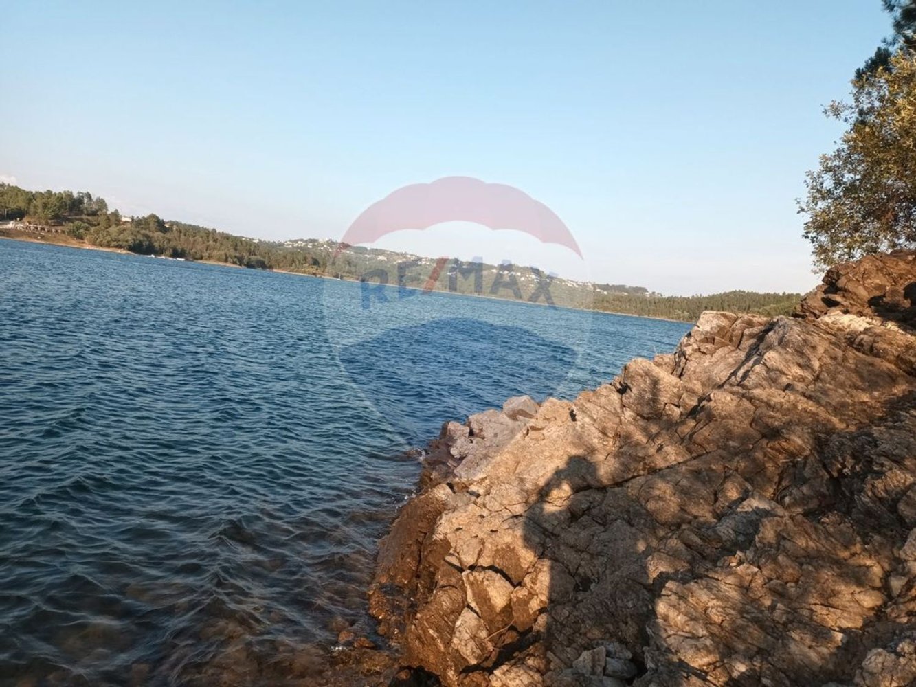 Земельный участок 2640м² в Томар, Португалия № 71264