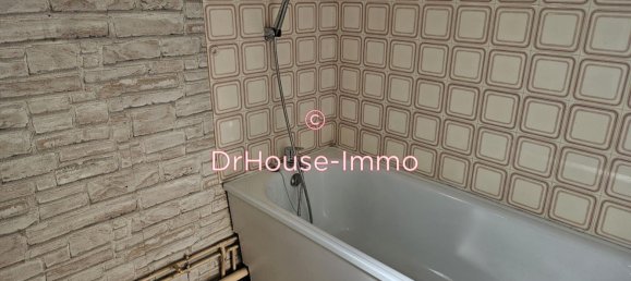 4 bedrooms House in Sainte-Savine, France No. 52805 6