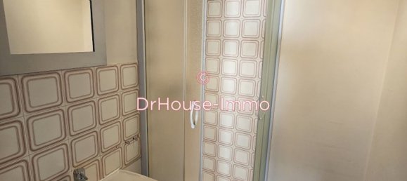 4 bedrooms House in Sainte-Savine, France No. 52805 5