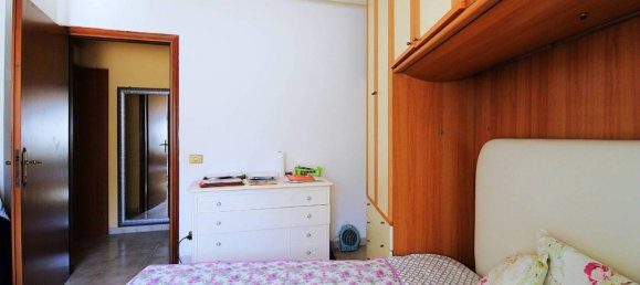 5-salle Appartement à Guidonia Montecelio, Italy No. 37626 10