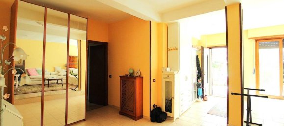 5-salle Appartement à Guidonia Montecelio, Italy No. 37626 40
