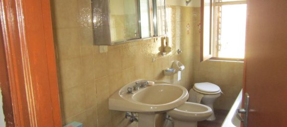 5 bedrooms House in Molise, Italy No. 312531 17