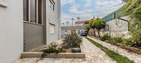 3 bedrooms House in Palmela, Portugal No. 19960 10