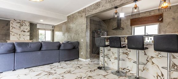 3 bedrooms House in Palmela, Portugal No. 19960 17