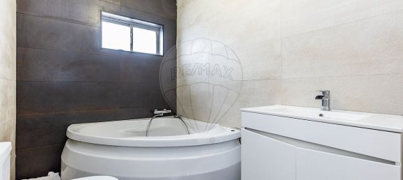 3 bedrooms House in Palmela, Portugal No. 19960 28