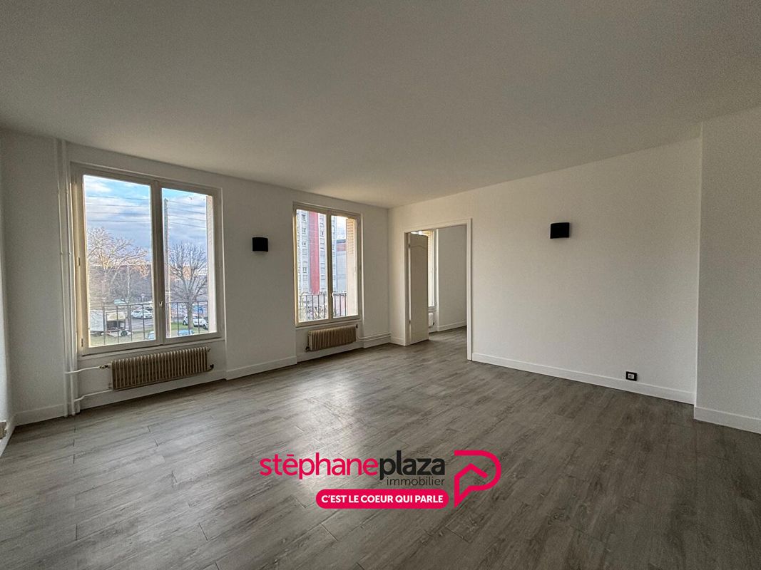 Квартира с 2 спальнями в Безон, Франция № 130158