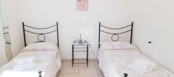 4 bedrooms Villa in Argegno, Italy No. 58319 16