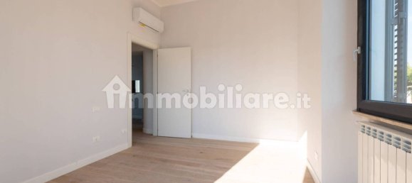 2 Schlafzimmer Wohnung in Rome, Italy, Nr. 322462 11