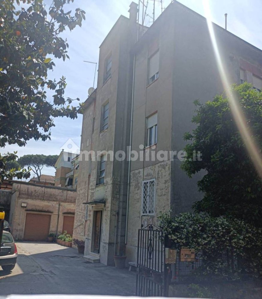 2 bedrooms Apartment in Rome, Italy No. 197314