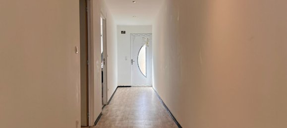 Apartamento de 2 dormitorios en Longeville-les-Saint-Avold, France No. 247757 13