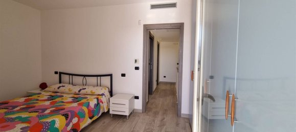 Casa de 3 dormitorios en Monopoli, Italy No. 184099 21