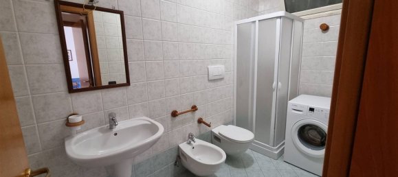 Casa de 3 dormitorios en Monopoli, Italy No. 184099 32