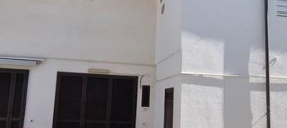 Casa de 3 dormitorios en Monopoli, Italy No. 184099 36