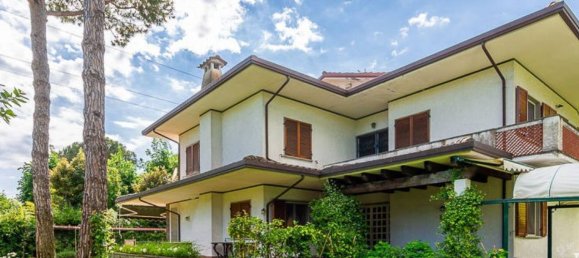 Villa de 8 dormitorios en Forte dei Marmi, Italy No. 352583 5