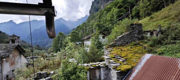 10 rooms House in Alto Sermenza, Italy No. 115808 8