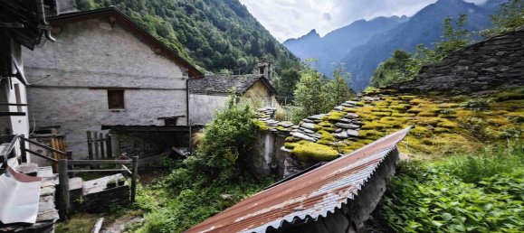 10 rooms House in Alto Sermenza, Italy No. 115808 31