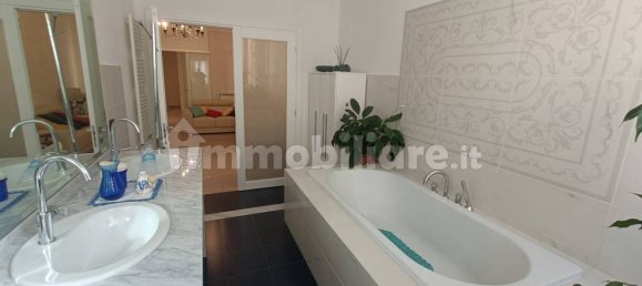 3 chambres Appartement à Genoa, Italy No. 83652 14