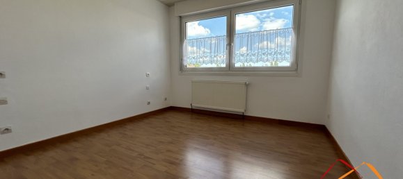 2 bedrooms Apartment in Sarreguemines, France No. 60415 25