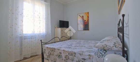 4 bedrooms Apartment in Loreto, Italy No. 343286 6