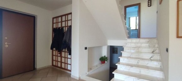 Вилла с 5 комнатами в Луни, Италия № 94391 3