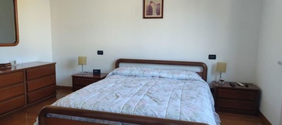 Вилла с 5 комнатами в Луни, Италия № 94391 2