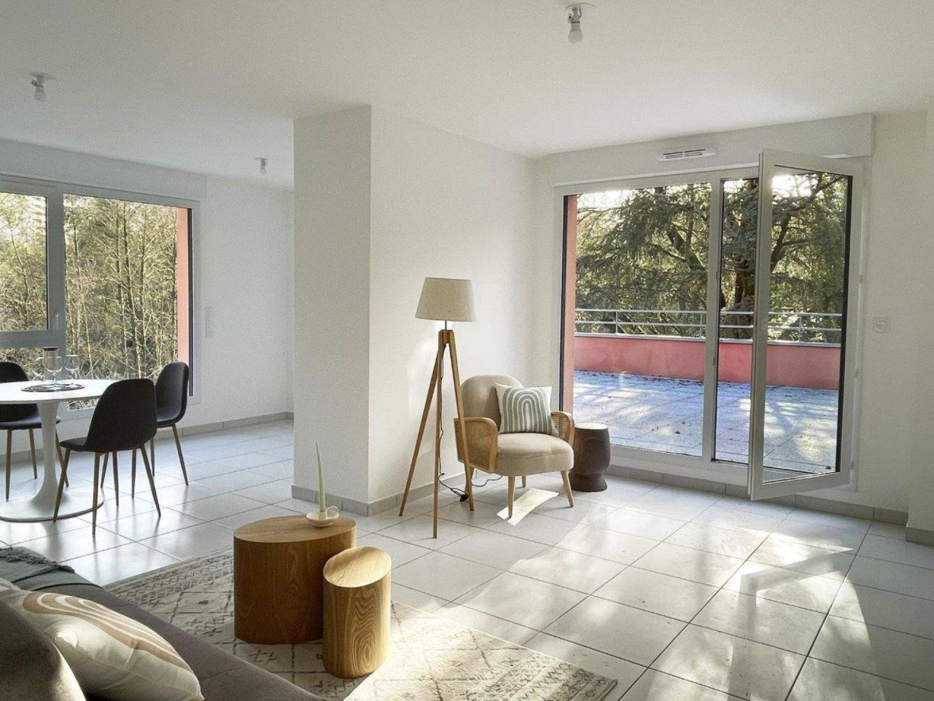 Apartamento de 4 habitaciónes en Nantes, France No. 288890