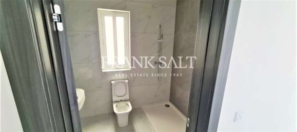 3 غرف نوم طابقين في Swieqi, Malta رقم 4863 5