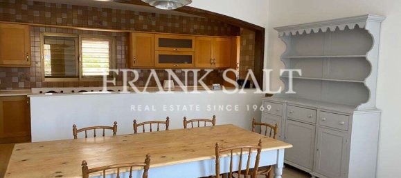 Бунгало с 3 спальнями в Сан-Пауль-иль-Бахар, Мальта № 3238 5