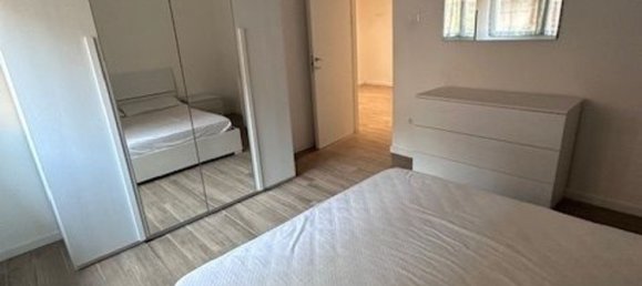 4-salle Appartement à Rovigo, Italy No. 74125 10