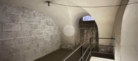 30m² Warehouse in Naples, Italy No. 88232 12