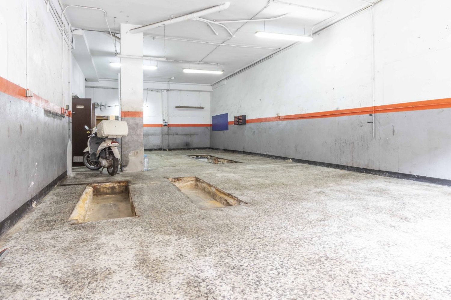 Gewerbliche Immobilie in Meliana, Spain 100m², Nr. 215206