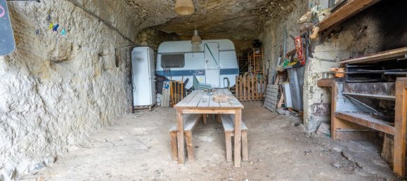 3 bedrooms House in Luynes, France No. 275294 9