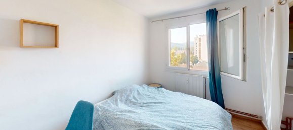 3 chambres Appartement à Saint-Martin-d'Hères, France No. 316559 7
