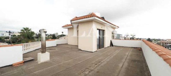 5 bedrooms House in Empa, Cyprus No. 14713 2