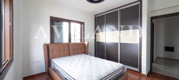 5 bedrooms House in Empa, Cyprus No. 14713 7