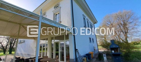 11 bedrooms Villa in Pordenone, Italy No. 358369 4